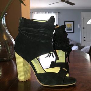 Leigh 2 Suede Two Piece Sandal Heal